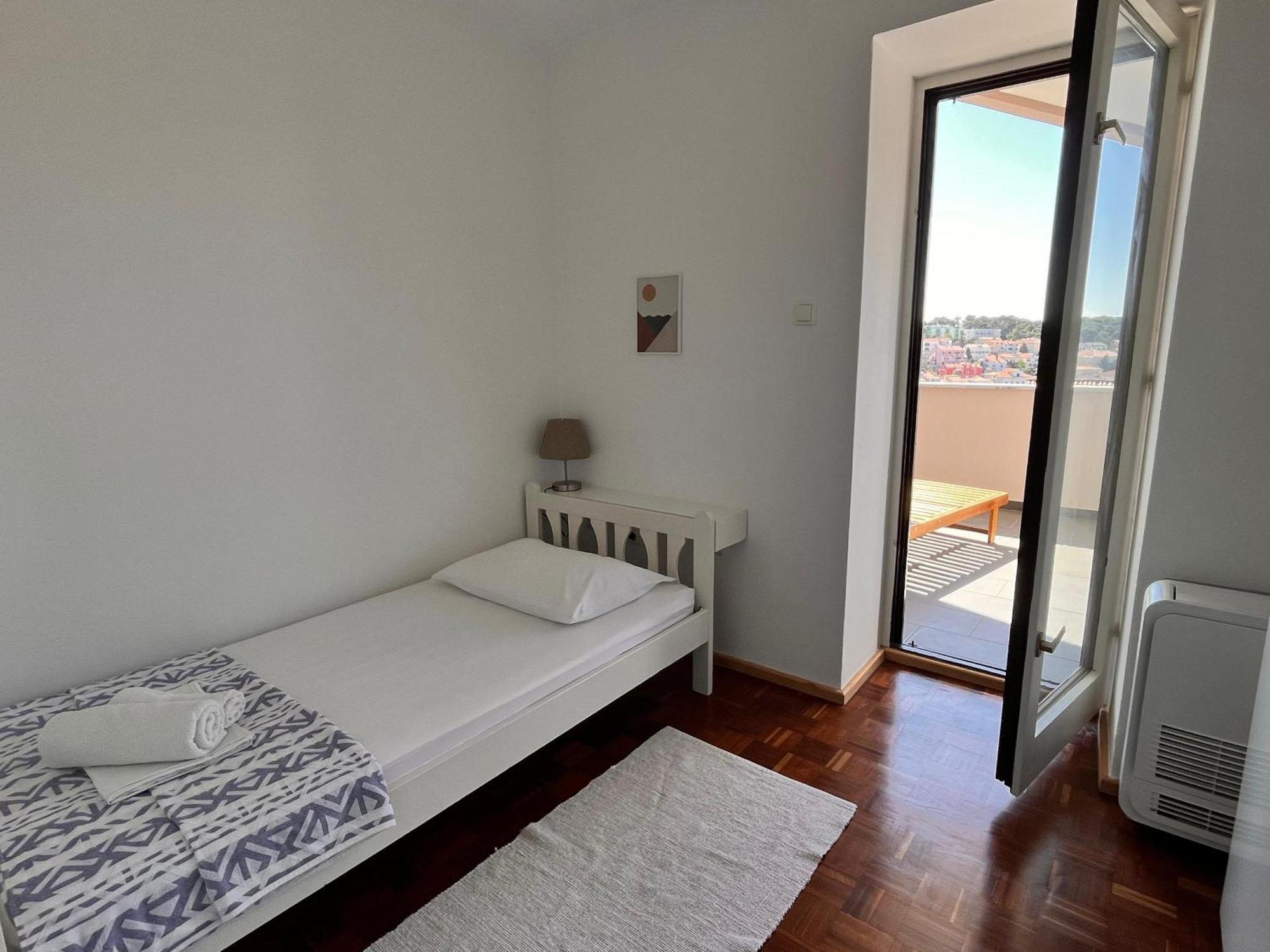 Apartment Oscar مالي لوشينغْ المظهر الخارجي الصورة