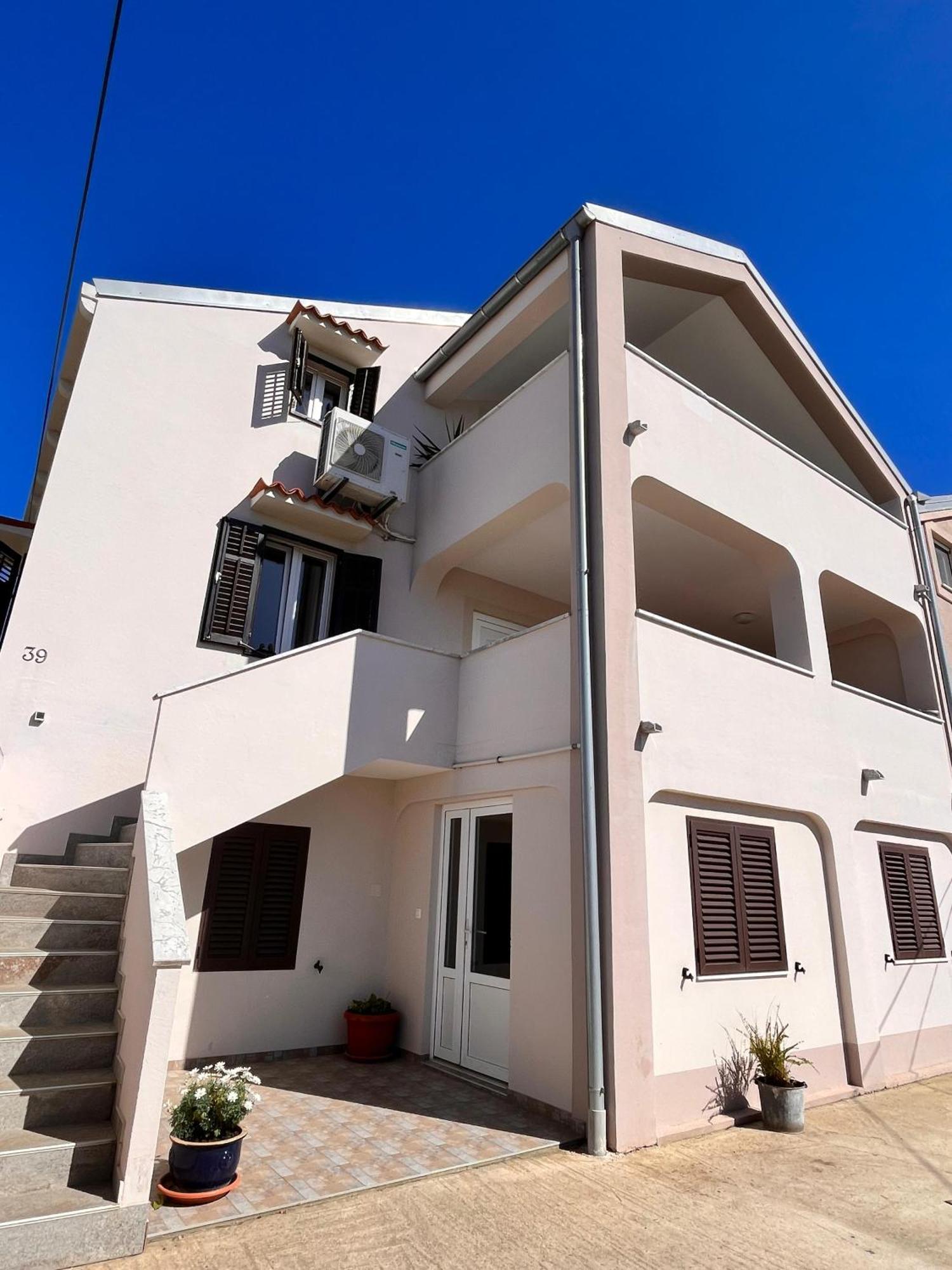 Apartment Oscar مالي لوشينغْ المظهر الخارجي الصورة